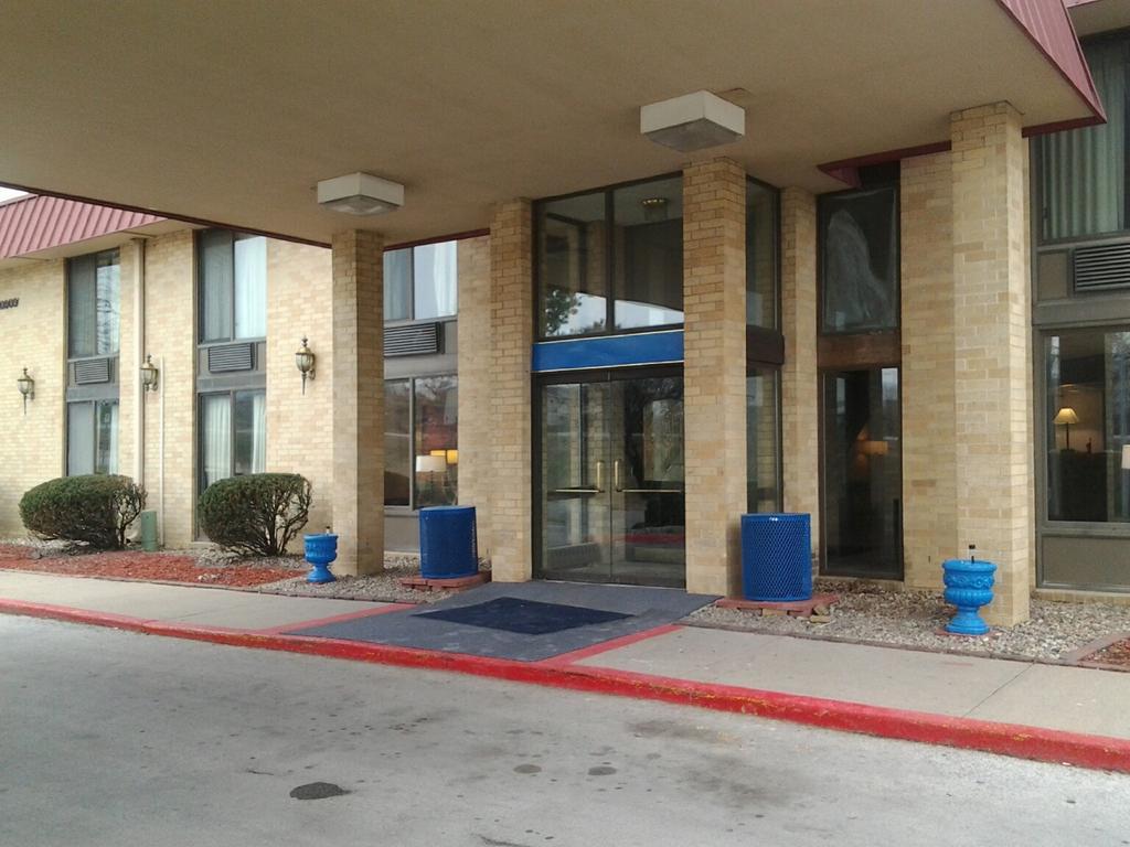 Westmont Inn & Suites Omaha Kültér fotó